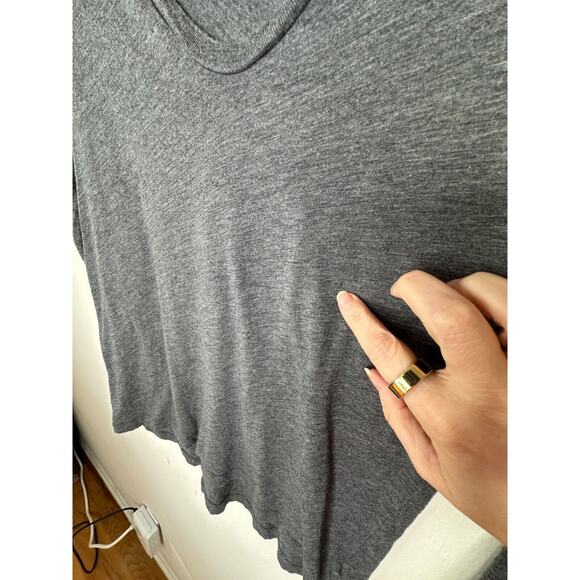 Splendid Dark Heather Gray Light Weight Long Sleeve Deep VNeck Sweater Top Med - Picture 3 of 10